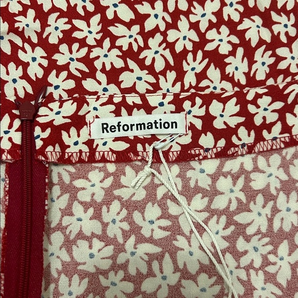 Reformation Zoe Grenadine Red And White Floral Print Midi Skirt NWT Size 12 - Picture 12 of 15